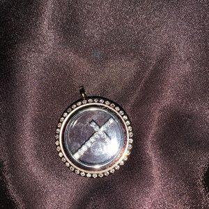 Origami Owl Jewelry - Large Origami locket with Cross removable plate Origami Owl Jewelry - Large Origami locket with Cross removable plate